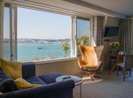 Bijou Beachfront Gem, Rock, Hotel in Padstow