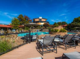 Lodge of Four Seasons Golf Resort, Marina & Spa – hotel w mieście Lake Ozark