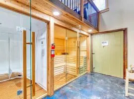 Hot Tub Sauna Steam Room Arcades Airhockey