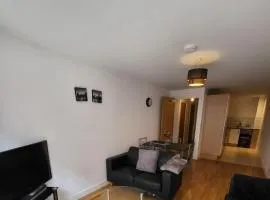 1 room in shared 2 bedroom apartment R1