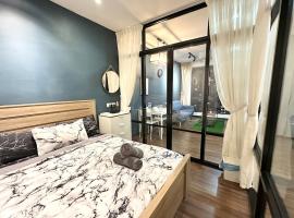 Silksky - Modern Design, Awesome City View, Free Parking, Free Netflix account, 200mbps WIFI, Privacy,, hotel v destinaci Serdang