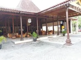 Ataya Hotel