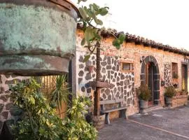 Rustic House by Alcantara River with Pool
