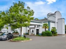 Clarion Pointe Apex - Holly Springs