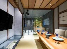 KONJAKUSO Osaka Bentencho "HIKARIYUYA" Projection M apping SPA