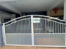 HOMESTAY MUZHOFFAR Batu Pahat