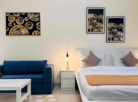 Dancenter Retreat Sheikh Zayed Road, hotel near Al Maktoum International Airport - DWC, Dubai