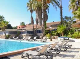 Malibu Village、カネ・アン・ルシヨンのホリデーパーク