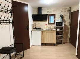 Pequeño Estudio en Beaucaire