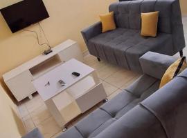 Résidence Azito palace, hotell i Azito