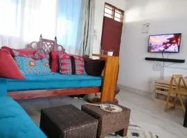 Serene 2 bedroom homestay 15mindrive to the beach