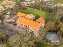 Exclusive Pool Houseconference Center With Gymnasium，Erslev的飯店