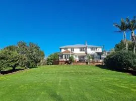 Chievney - English Country Charm