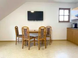 STA1067 Moderne Monteurwohnung mit Balkon