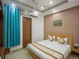Hotel Lemonwood Suites - Noida Sector 104