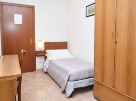 Room in BB - Single room for bike lovers in a BB in Porto Viro, hotel v destinaci Porto Viro