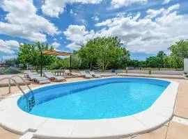 Pet Friendly Home In Pridraga With Wifi