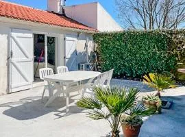 Gorgeous Home In Notre-Dame-De-Monts