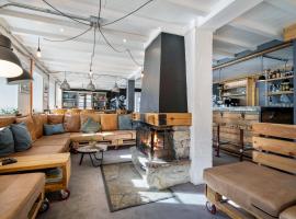 CHALET AUBERGE - Les Mélèzes, hotel v destinácii Tignes