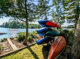 Lake Life Waterfront Cabin NEW