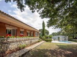 Casa con piscina en Vilobí dOnyar