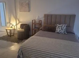 Monoambiente Plaza Italia by Lofter