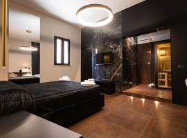 Black Room Suite and SPA: Carini'de bir otel
