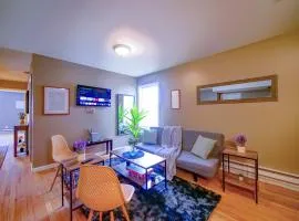 Deluxe 2-Bedroom Apt minutes from NYC