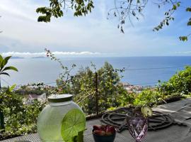 Casa de basalto, hotel i Caniço