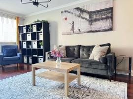ATL Downtown 2 Bedroom Condo Free Parking LM302, hotel u gradu Atlanta