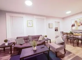 Modern comfort-2BR haven mins to NYC