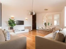Alfama Modern Two Bedroom Apartment w River View and Parking by LU Holidays
