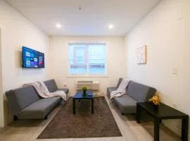 New Modern Serenity- 2BR Retreat near New York City