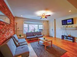 Stylish 3 bed, minutes to NYC!