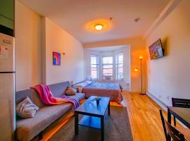 Deluxe Studio minutes from NYC!