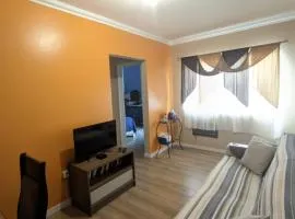 Quarto em Apto no Centro de Cachoeirinha