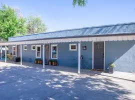 Zuni St Motor Inn- Bike, Dine, Explore Denver