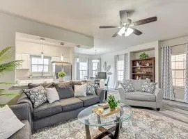 3 Mi to Hospitals Stylish Condo in San Antonio!