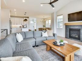 New Home with Amazing Views in Eden Less Than 6 Mi to Ski!, ξενοδοχείο σε Eden