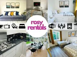Home in Farnborough with Free Parking, Wifi & Netflix