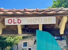 White Scale Agroturizmo