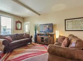 Downtown Condo Near the Convention Center