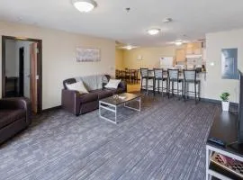 Spacious and Modern Stay to Relax & Recharge