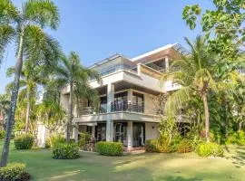 3BR Casa Oasis - Beachfront Home in Laguna & Layan Chom Tawan and Maan Tawan Residences