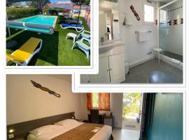 Aigues-Mortes में, होटल Hotel Des 4 Vents "Esprit Camargue" Parking Privé Gratuit