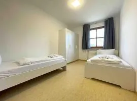 STA1043 gut geschnittene Monteurwohnung mit Balkon