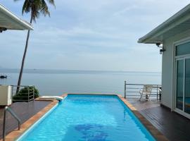 Sook beach house，春蓬的附設泳池的飯店