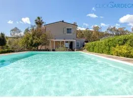 ClickSardegna Villa dei Limoni with pool close to the beach