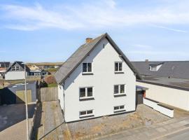Lovely Holiday Home Close To The Water, Hotel in Thyborøn