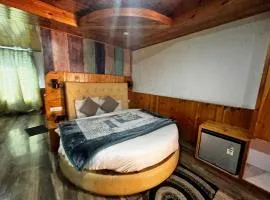 Fossis Grand Cottage